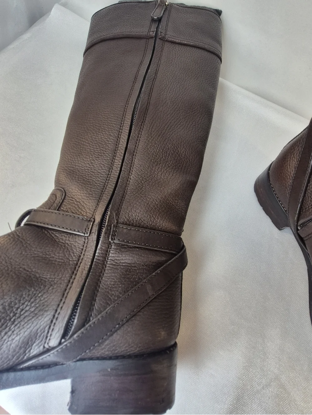 Tory Burch Teresa Women's 9M Riding Boots Brown Pebbled Leather Gold Ligo Buckle